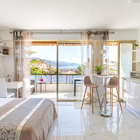Daire Magnifique Limitrophe Monaco, Parking Prive Roquebrune-Cap-Martin